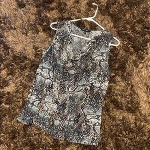 Snake skin tank
